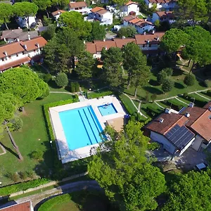  Villa Villaggio Club Dei Pini